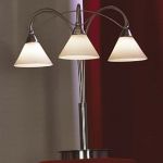 LSQ-5804-03 LUSSOLE Настольная лампа из серии Ciampino, 3 плафона, матовый никель, белый